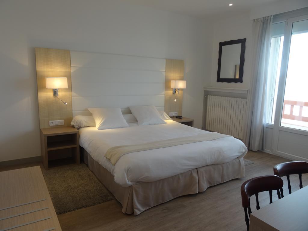 Uhainak Hotel 3*
