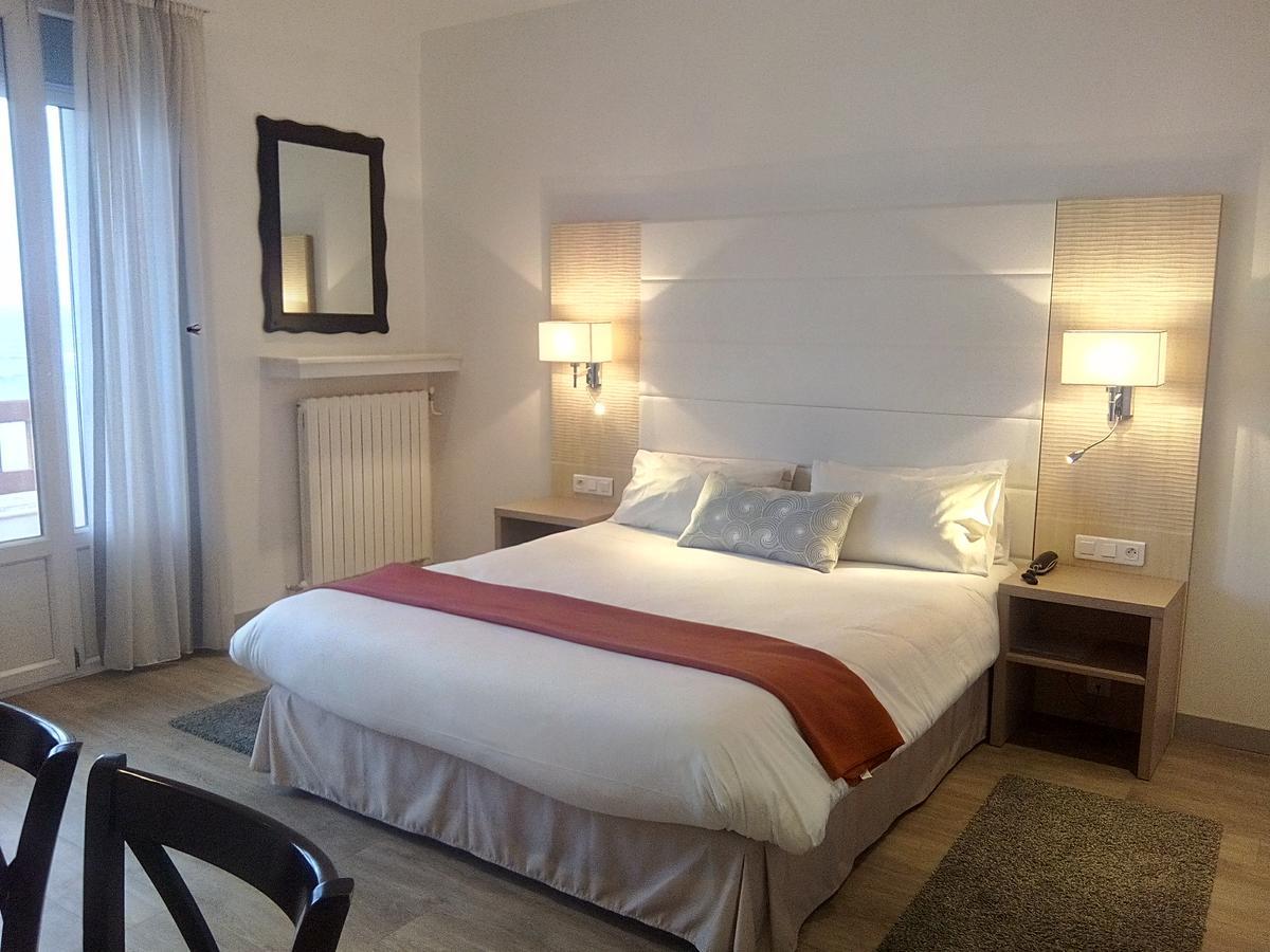 Hotel Uhainak 3*